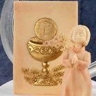 Relief parchment of first communion cup