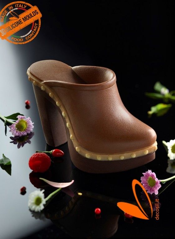 Big Clog-shaped silicone chocolate mold