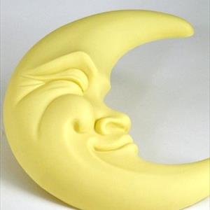 Moon mold