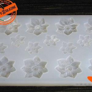 Christmas Flowers - big and small mold