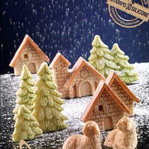 Pine trees Mold
