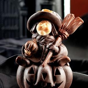Witch with Pumpkin mold